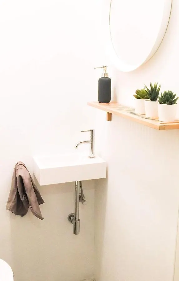 Luxe Appartement Met Gratis Parking Αμβέρσα 0*,